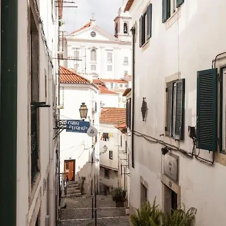 Apartment Alfama I, Eco-penthouse With View & French Balcony Lissabon