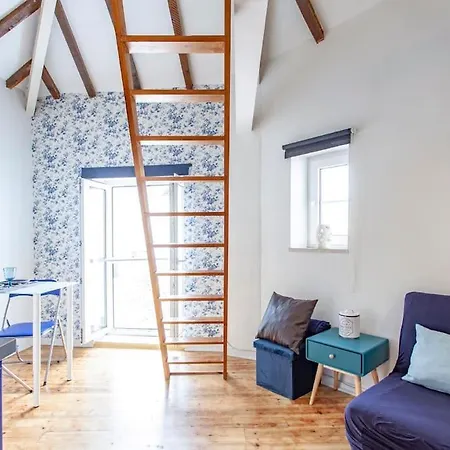 Apartment Alfama I, Eco-penthouse With View & French Balcony Lissabon