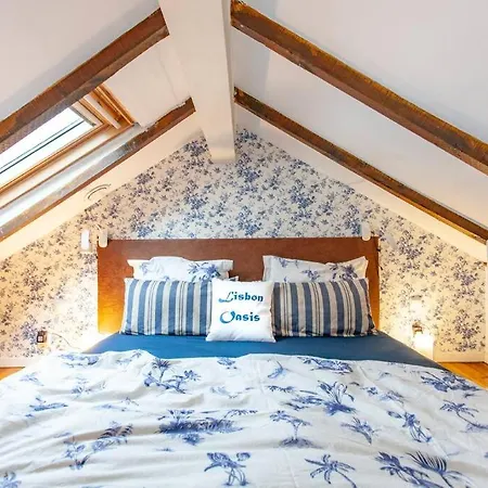 Apartment Alfama I, Eco-penthouse With View & French Balcony Lisbon