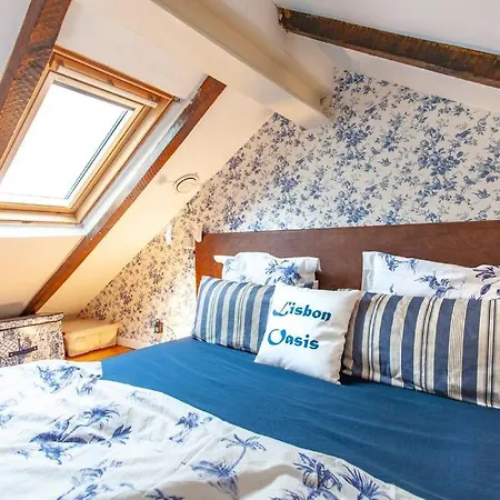 Apartment Alfama I, Eco-penthouse With View & French Balcony *