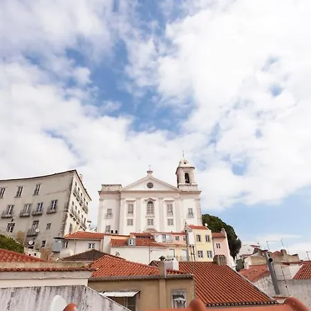 Alfama I, Eco-penthouse With View & French Balcony Apartment *